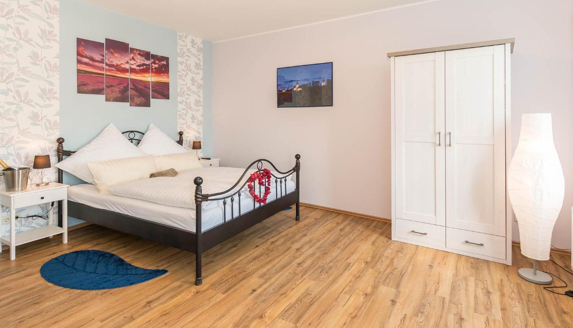 Weingut Pawis Appartements Freyburg Kamer foto